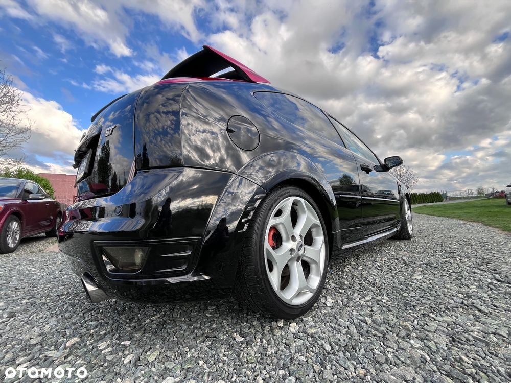 Ford Focus 2.5 ST - 6