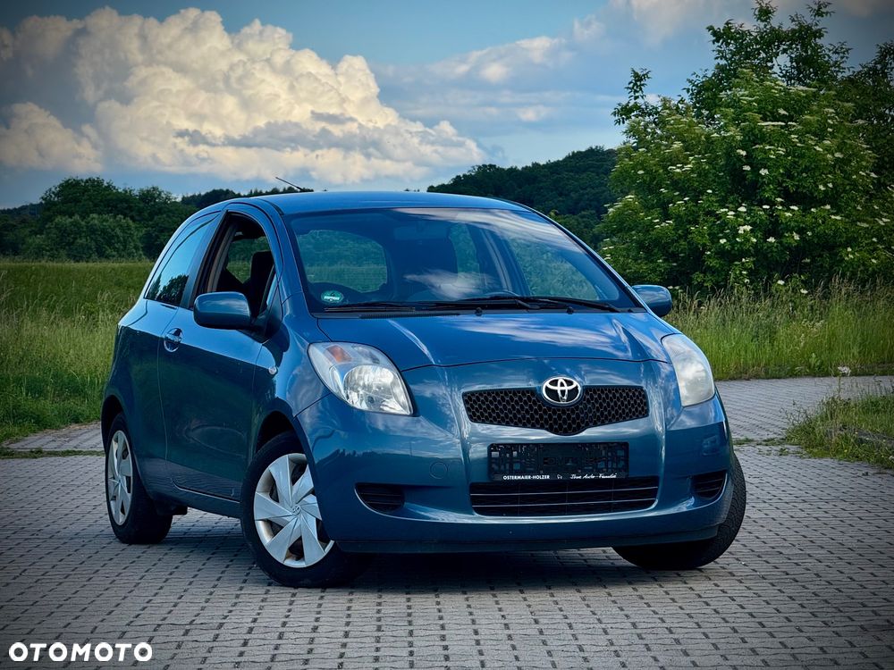 Toyota Yaris 1.0 VVT-i Sol - 1