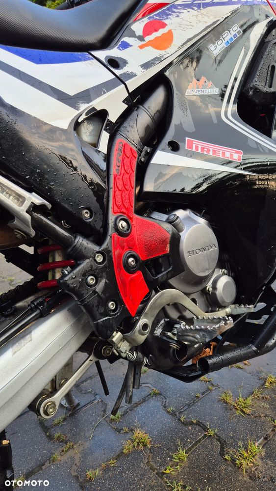 Honda CRF - 8