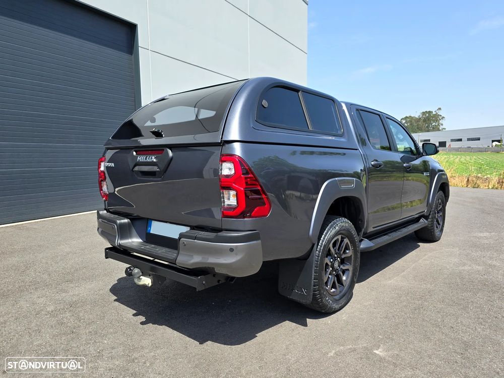 Toyota Hilux 2.8 D-4D 4WD Invincible TA - 8