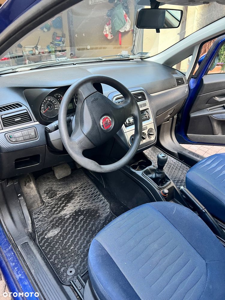 Fiat Grande Punto - 14