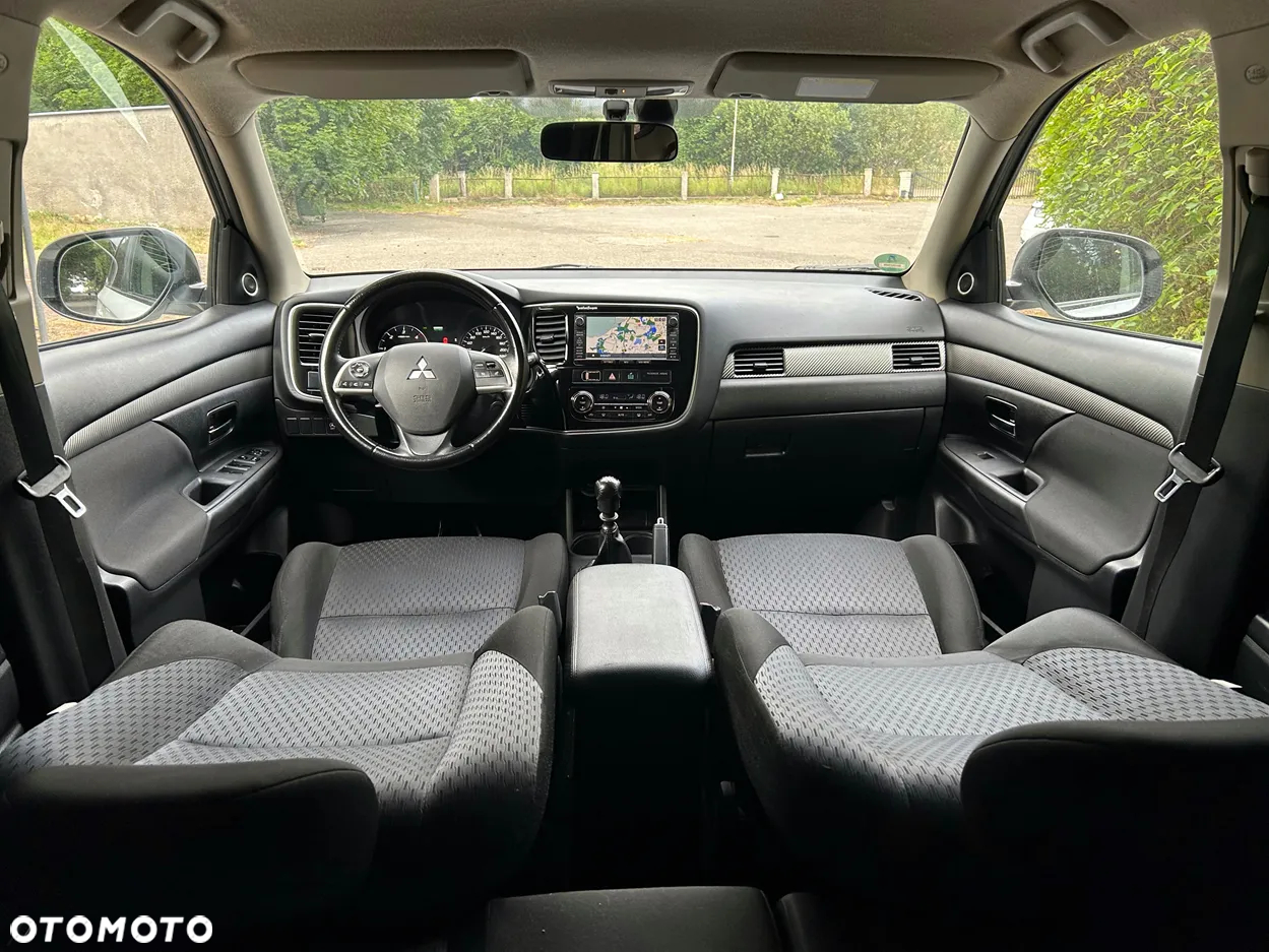 Mitsubishi Outlander 2.2 DI-D 4WD Intense - 7