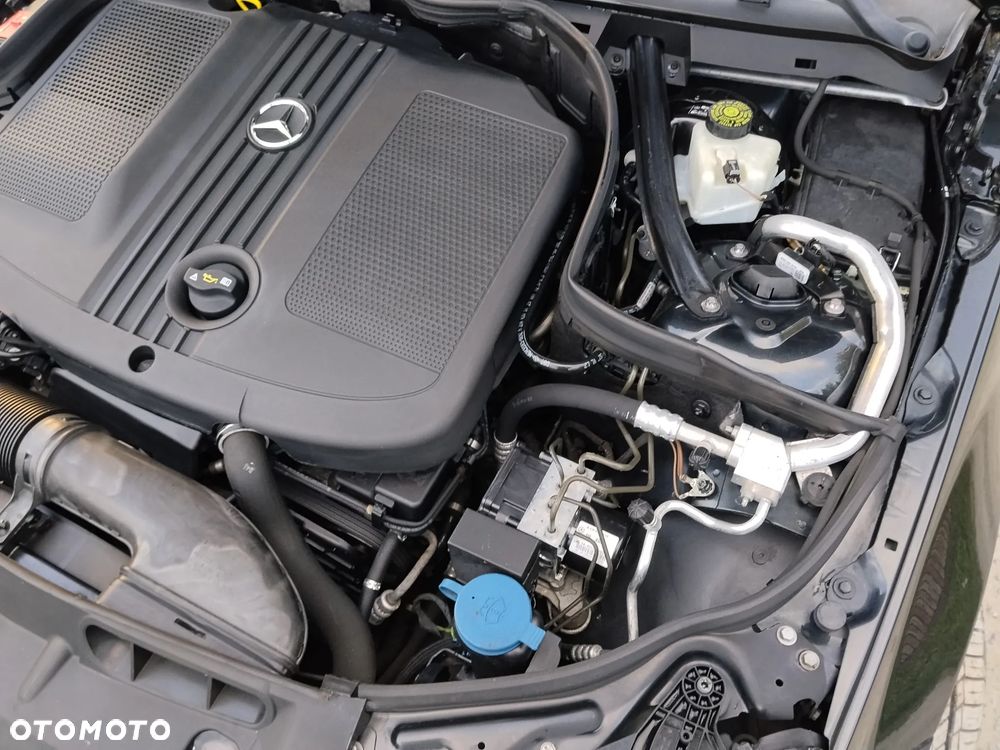 Mercedes-Benz Klasa C 220 CDI 7G-TRONIC Avantgarde Edition - 33