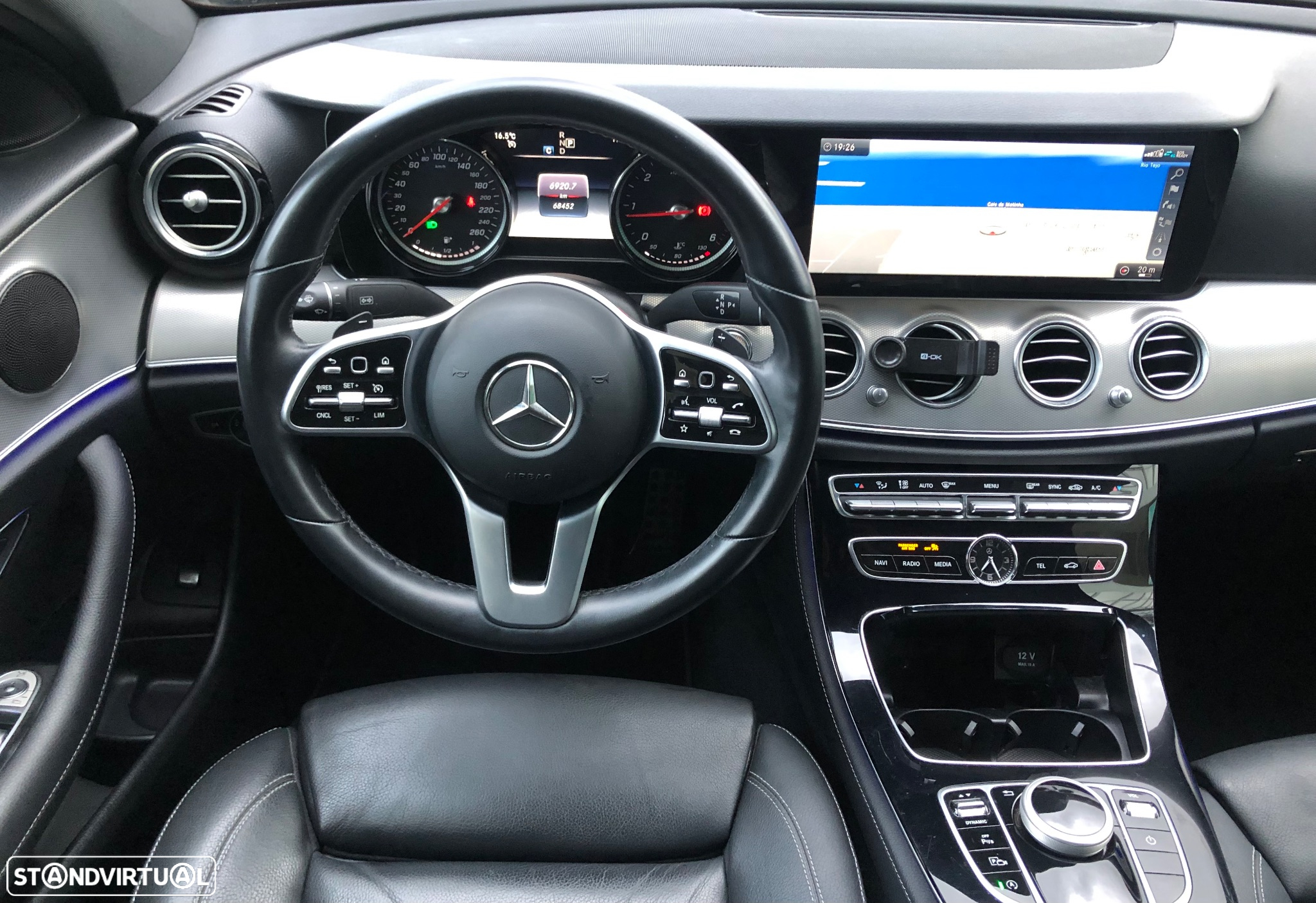 Mercedes-Benz E 220 d Exclusive - 22