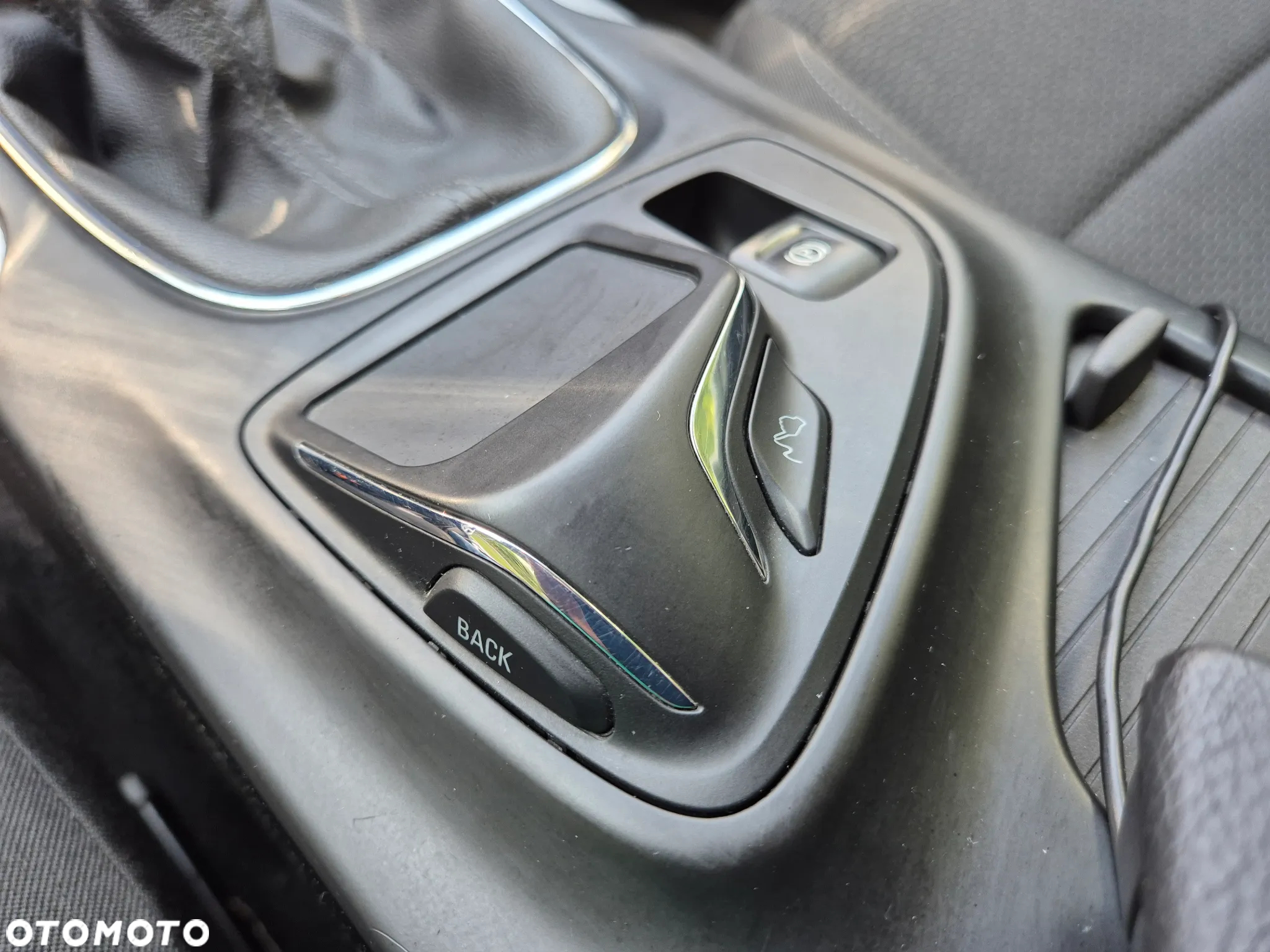 Opel Insignia - 9