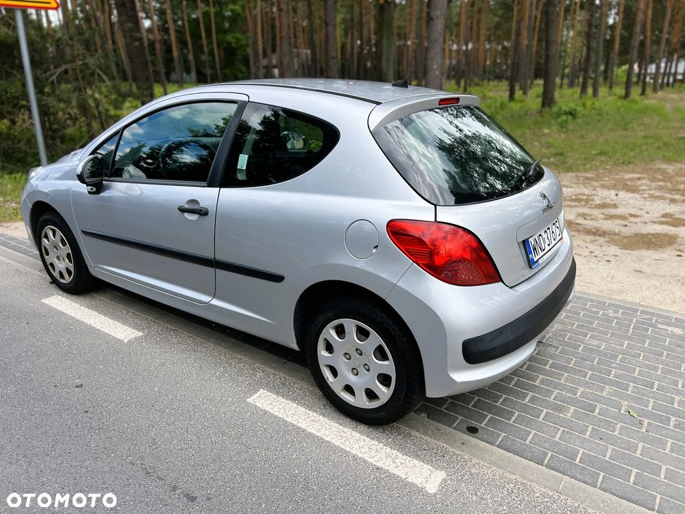 Peugeot 207 - 3