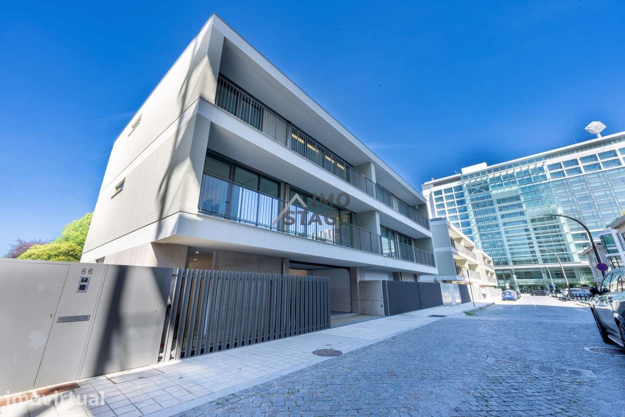 Moradia T3 de Luxo | 4 Pisos | Elevador | Jardim Privativo 195m² | Boa - Grande imagem: 2/41