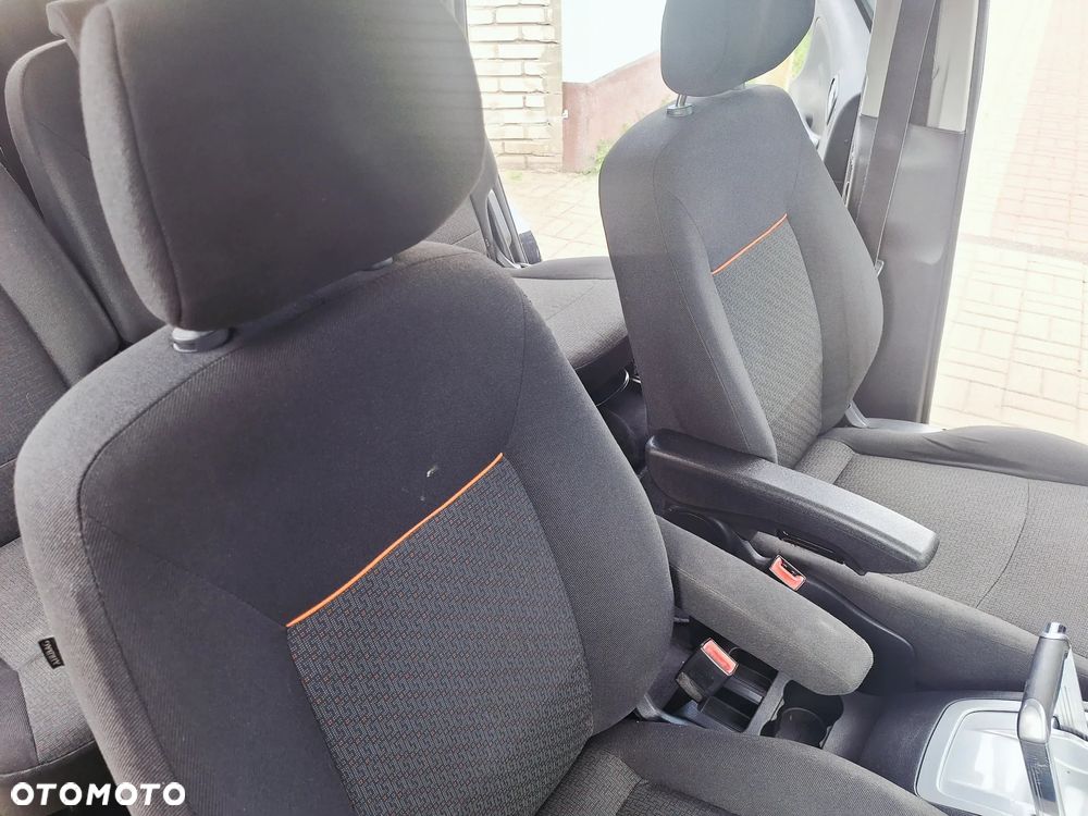 Ford Galaxy 2.0 TDCi Trend - 12