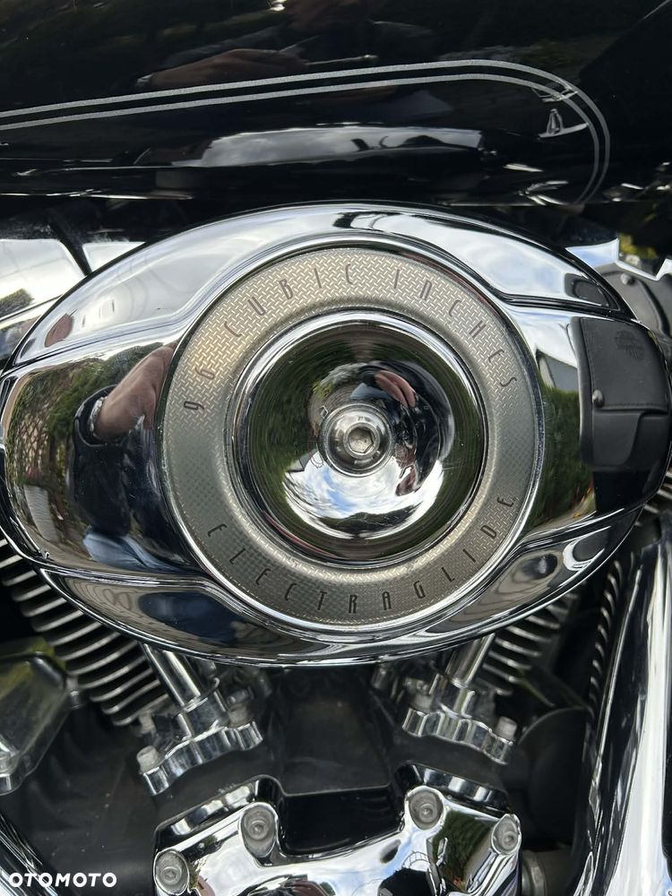 Harley-Davidson FLH Electra Glide - 11