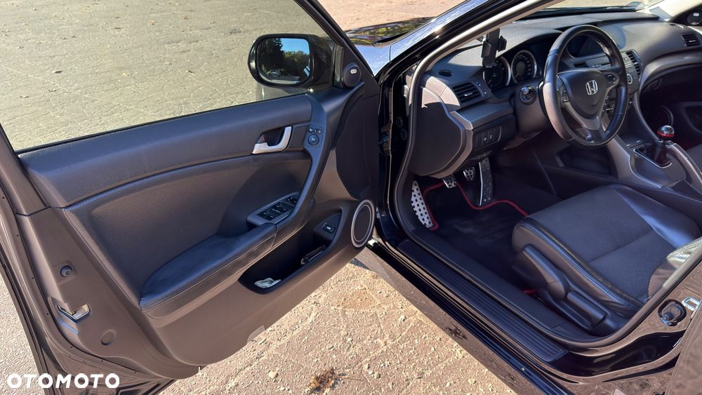 Honda Accord 2.4 Type S - 17