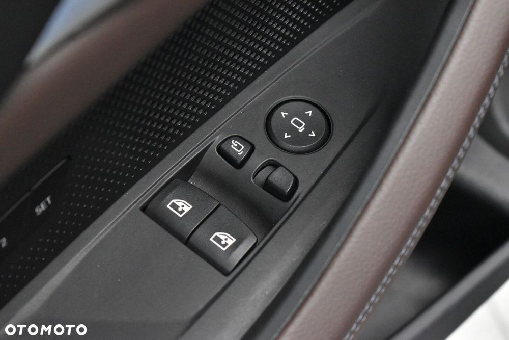 BMW Seria 4 420d xDrive mHEV M Sport - 9
