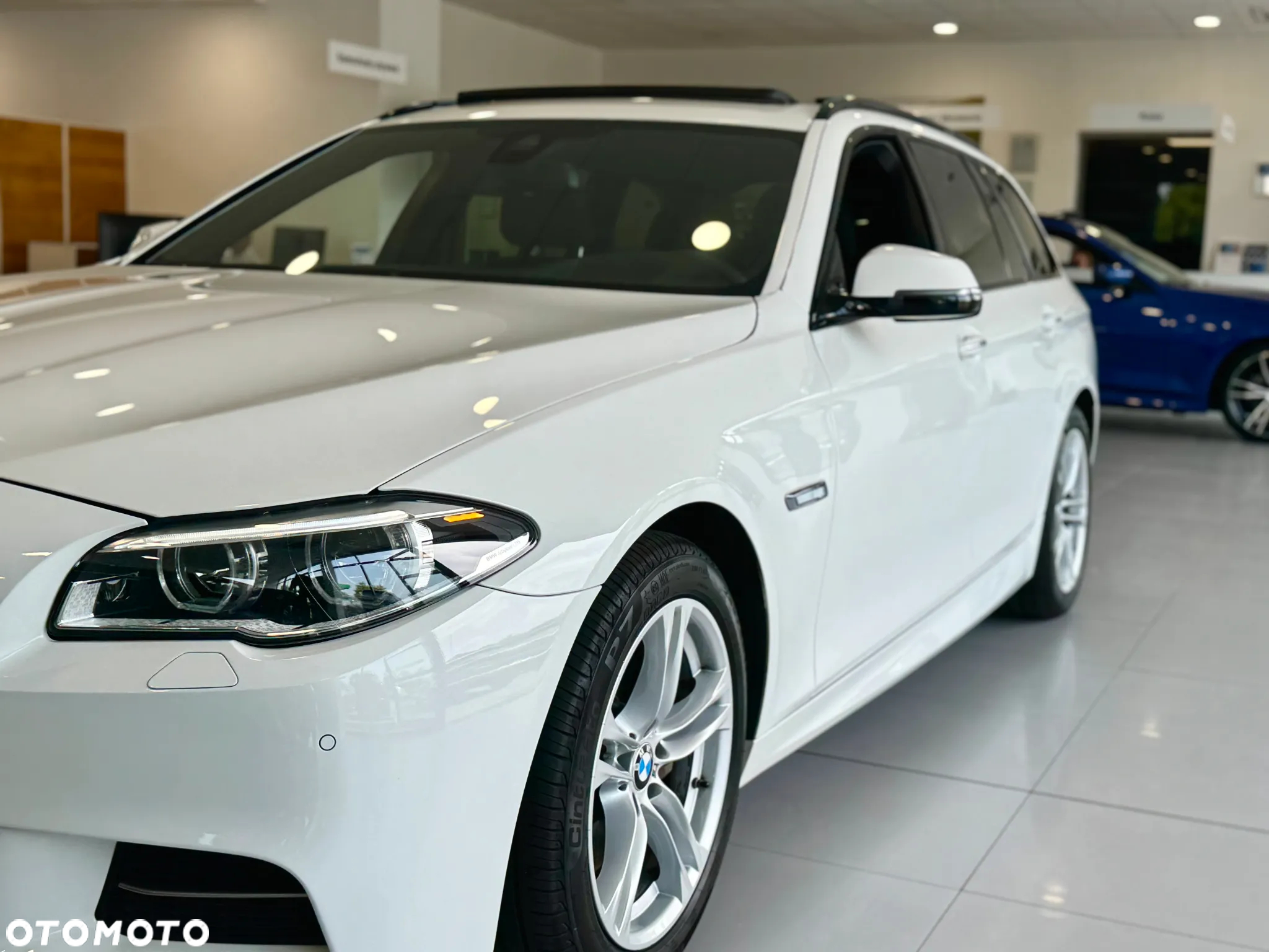 BMW Seria 5 530d xDrive Touring Sport-Aut - 34