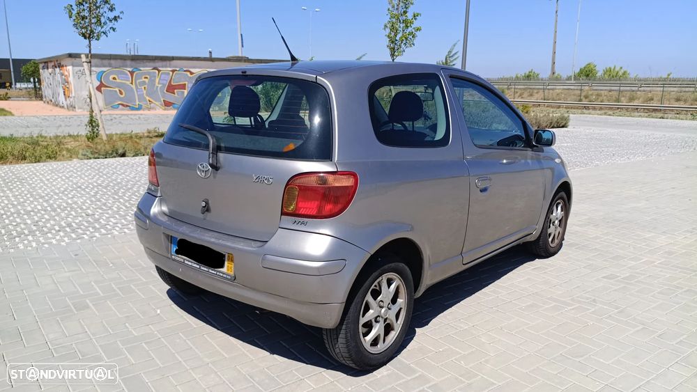 Toyota Yaris 1.0 Terra DA+ABS+CD+AC - 4