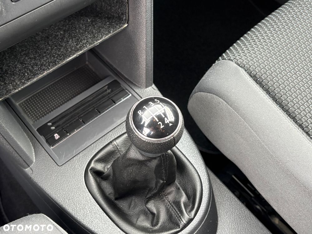 Volkswagen Touran 1.2 TSI BlueMotion Technology MATCH - 23