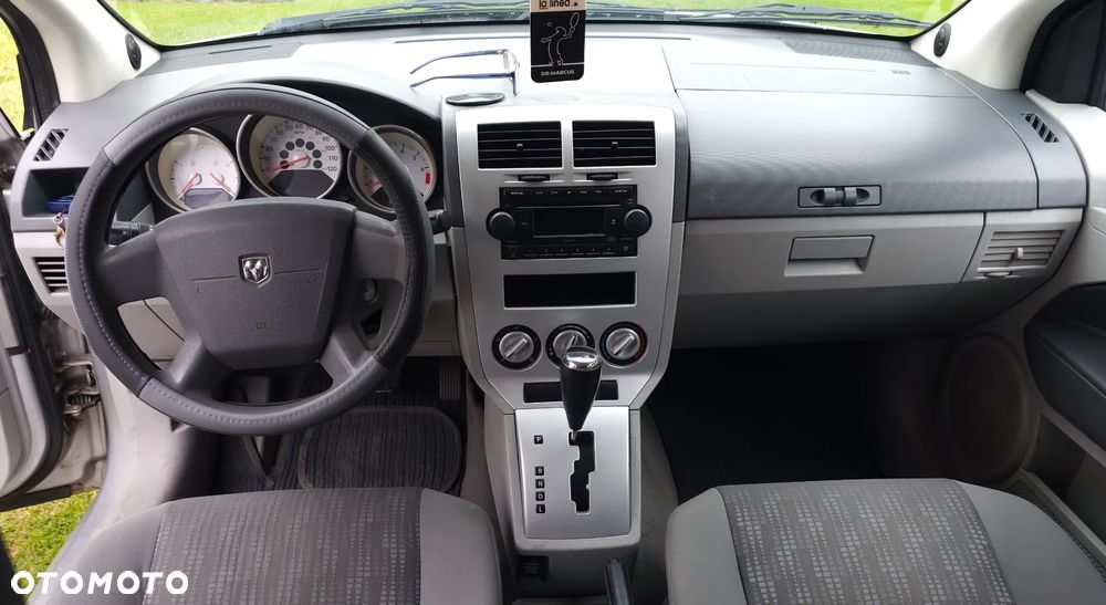 Dodge Caliber - 7