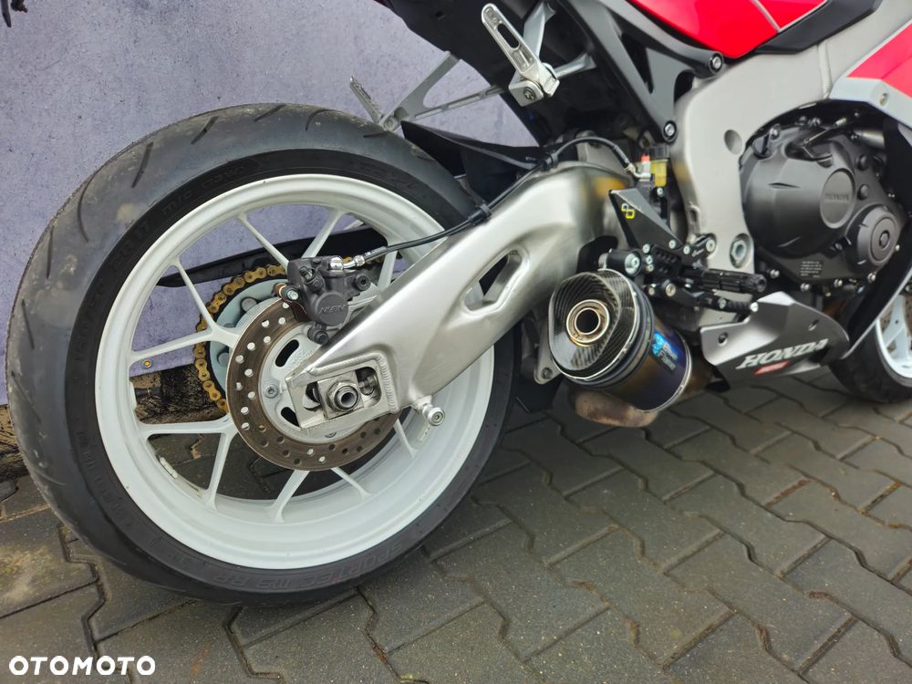 Honda CBR - 24