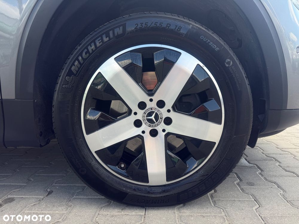 Mercedes-Benz GLB 220 d 8G-DCT - 29