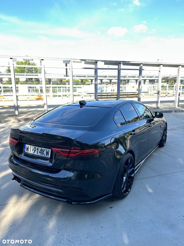 Jaguar XE 2.0 D180 HSE - 6