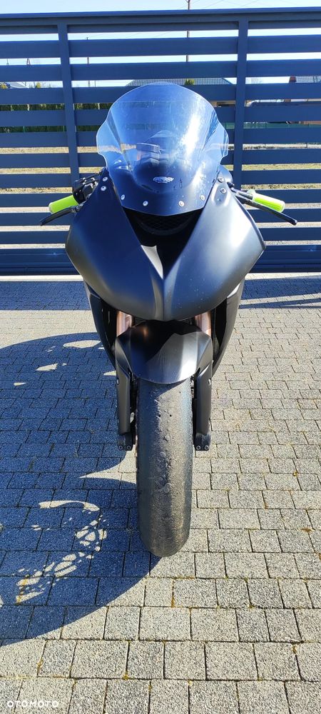 Kawasaki ZXR - 3