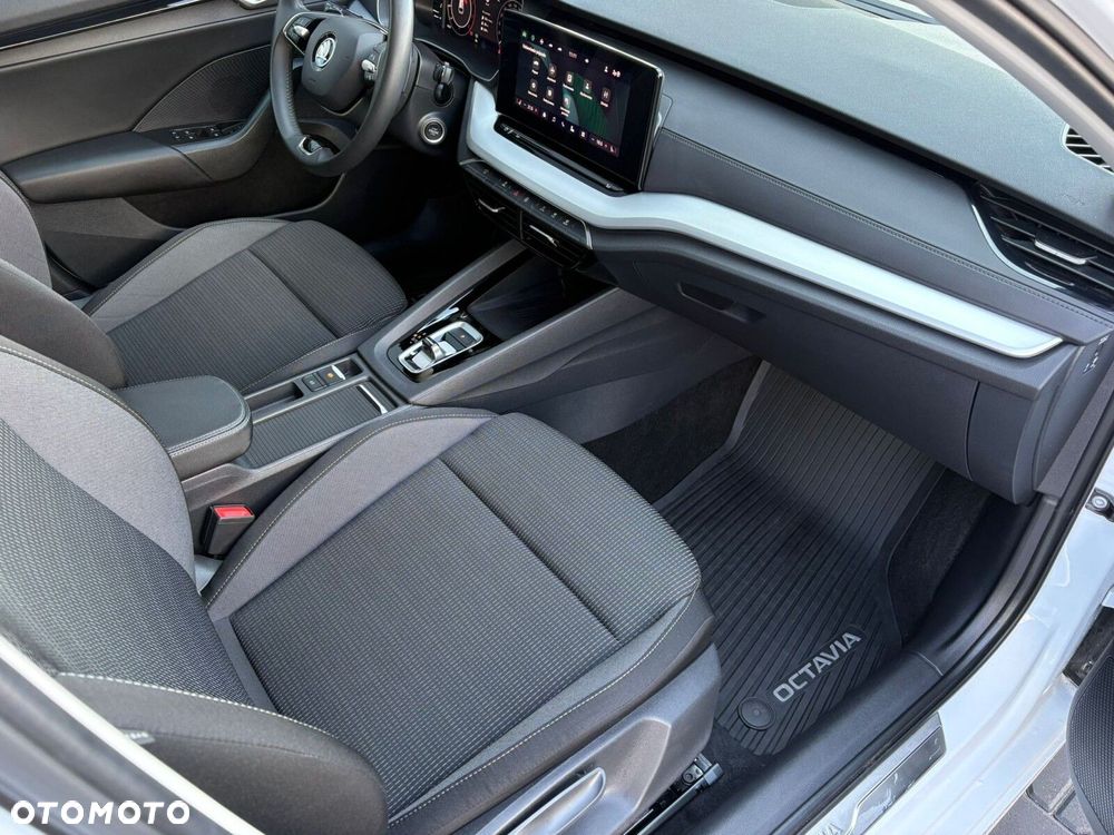 Skoda Octavia 2.0 TDI Selection DSG - 12