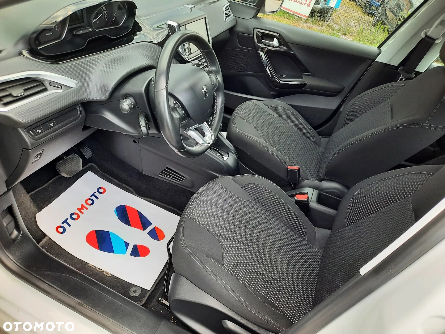 Peugeot 208 PureTech 110 Stop & Start EAT6 Allure - 16