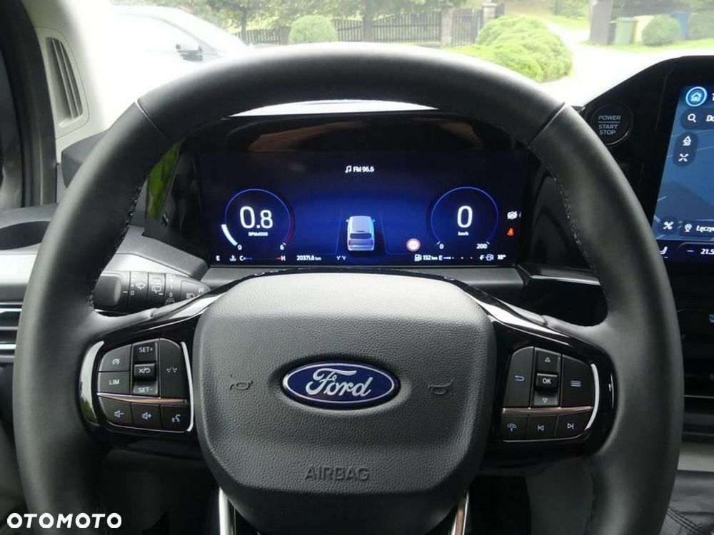Ford Tourneo Custom - 8