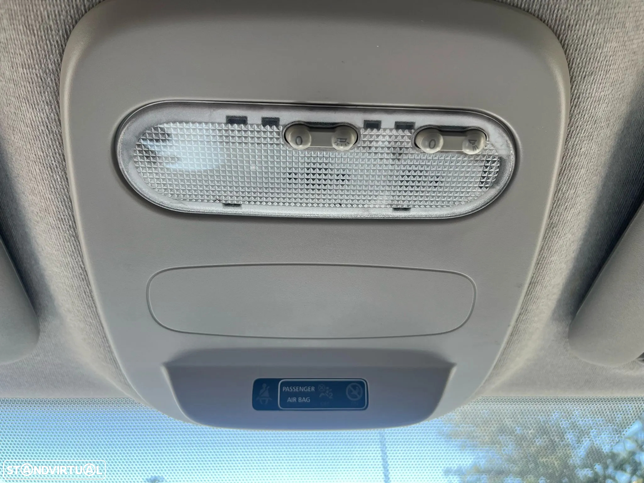 Renault TRAFIC 2.0 dCI 120cv - IVA DEDUTÍVEL - SISTEMA FRIO BALTRINA - 28