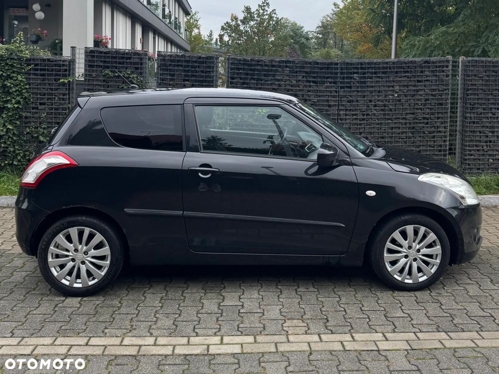 Suzuki Swift 1.2 Premium - 2