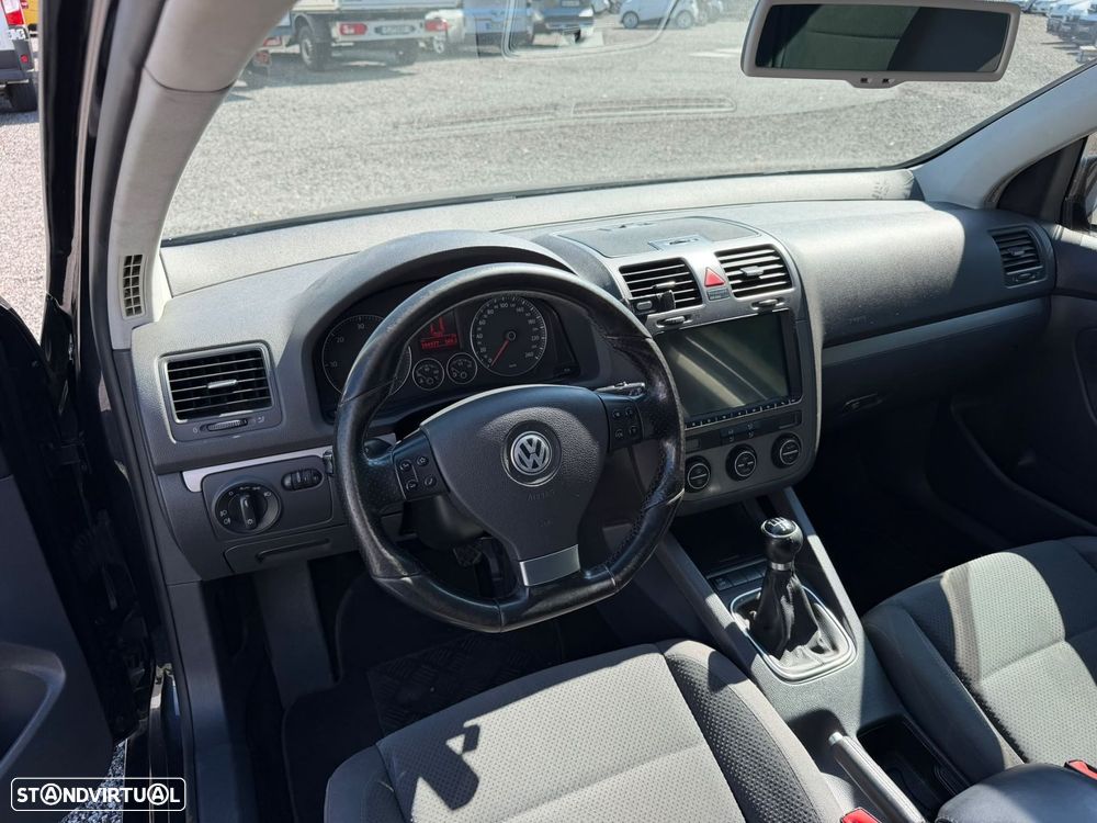 VW Golf 1.9 TDi BlueM. Confortline - 9