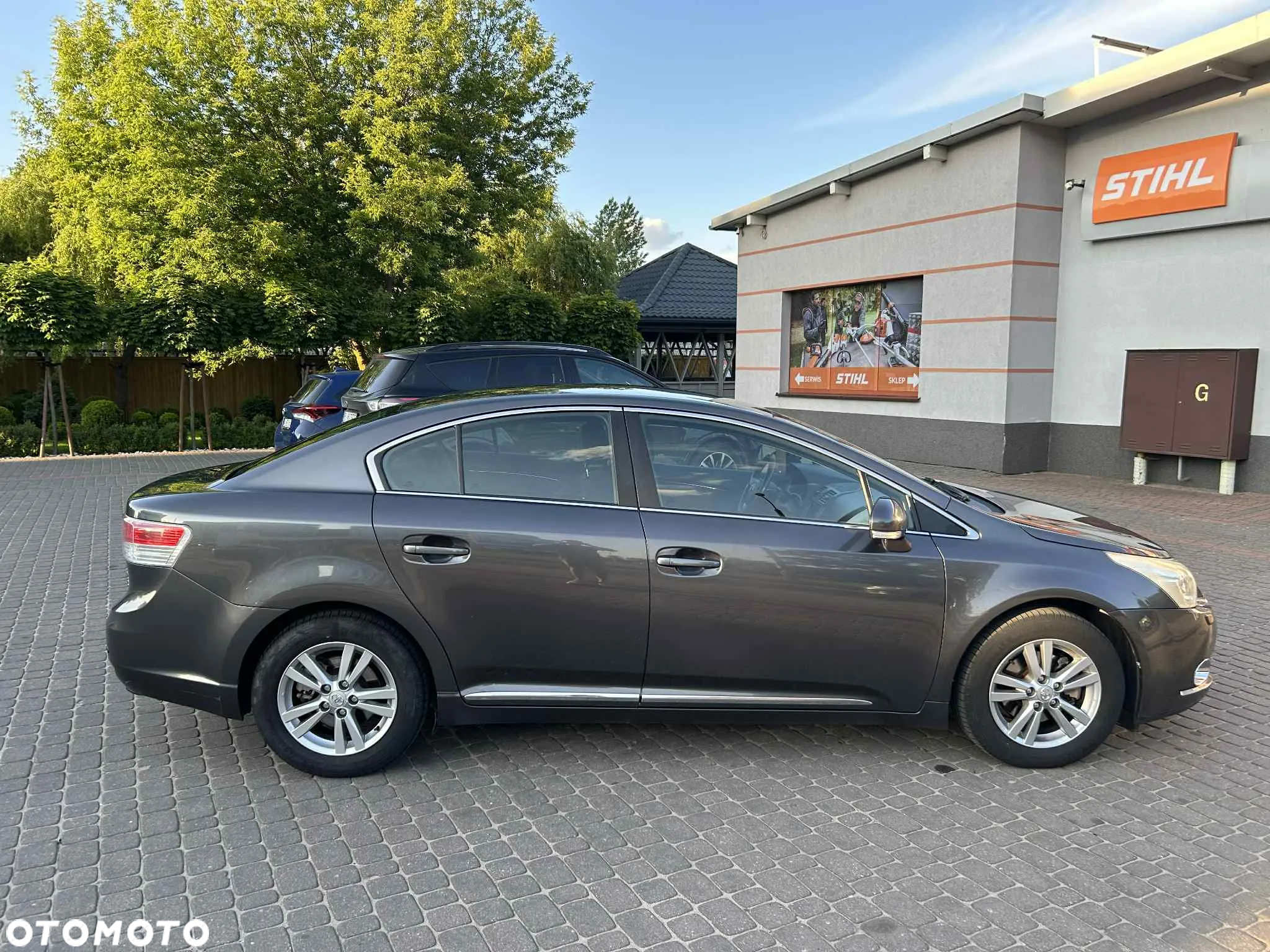 Toyota Avensis 1.8 Sol NAVI - 4