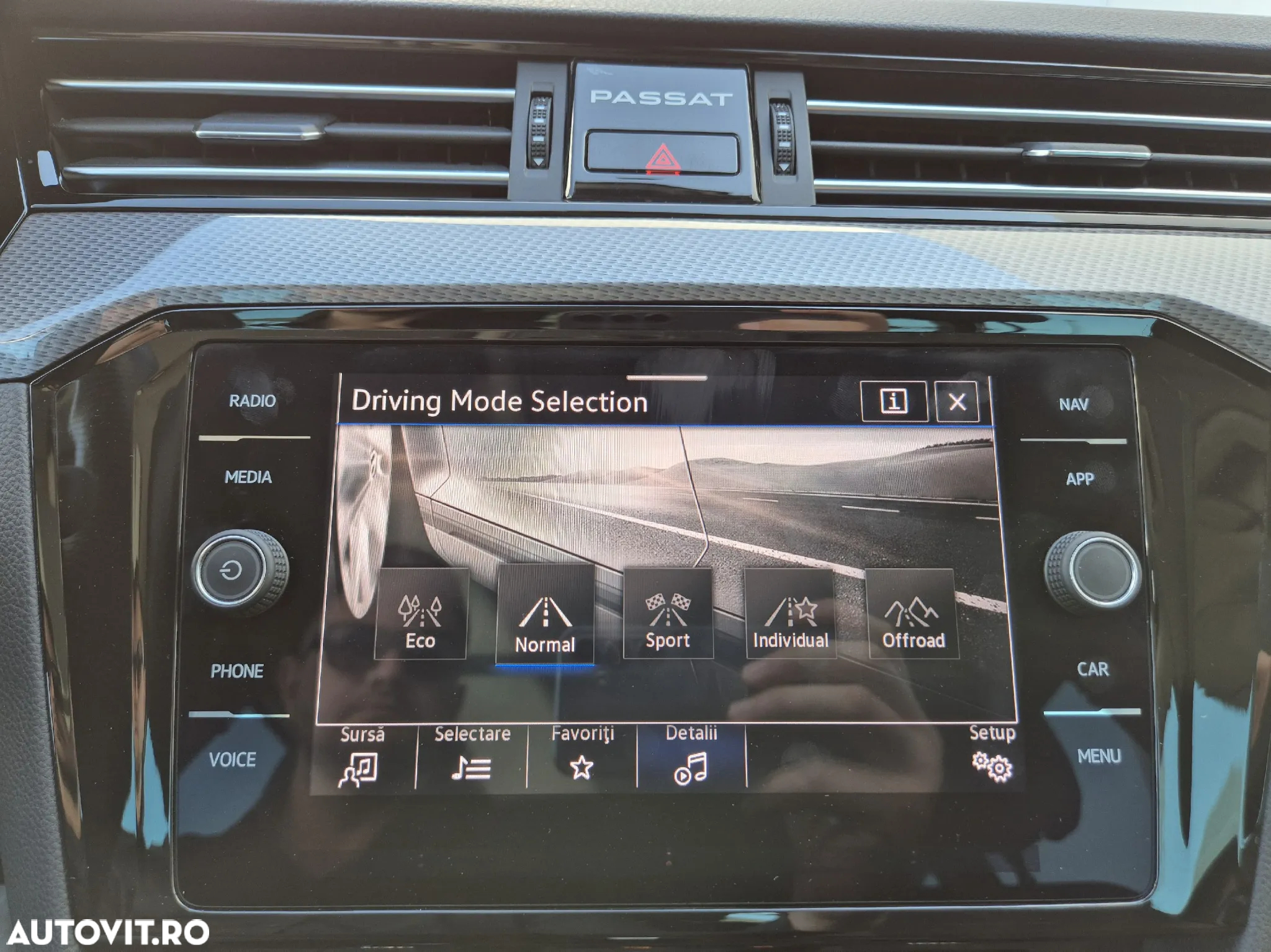 Volkswagen Passat Variant 2.0 TDI SCR DSG 4Motion Alltrack - 32