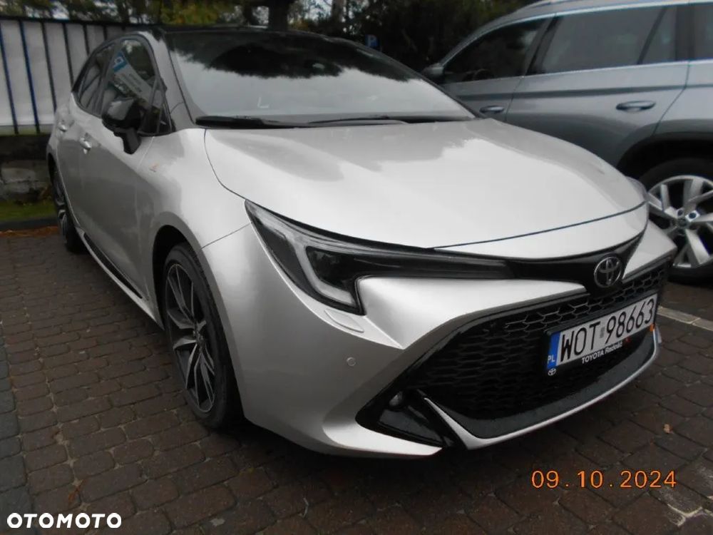 Toyota Corolla 2.0 Hybrid GR Sport Dynamic - 36
