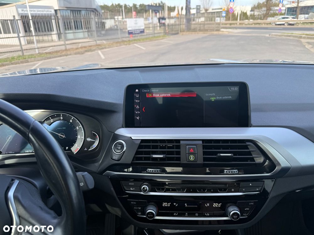 BMW X3 xDrive20i sport - 33