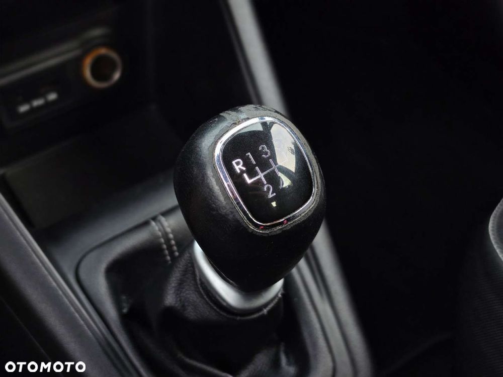 Kia Venga - 27