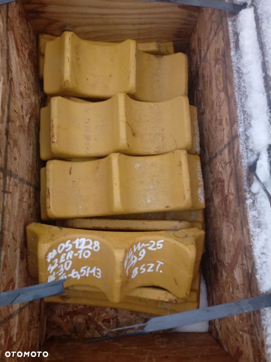 Koło napędowe cat segmentowe Zęby CAT D5 10 30 25 - 1