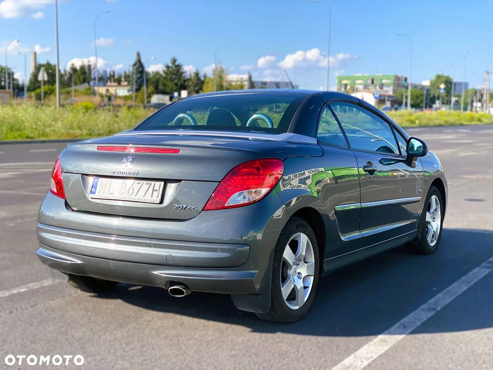 Peugeot 207 CC - 8
