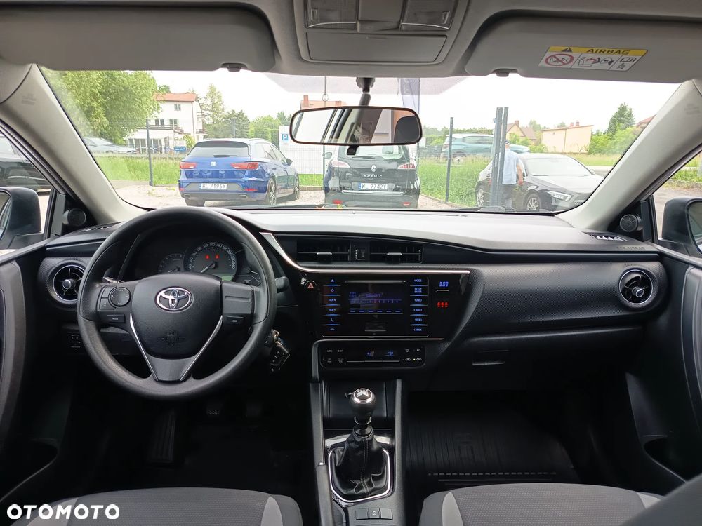 Toyota Auris 1.33 VVT-i Life - 19
