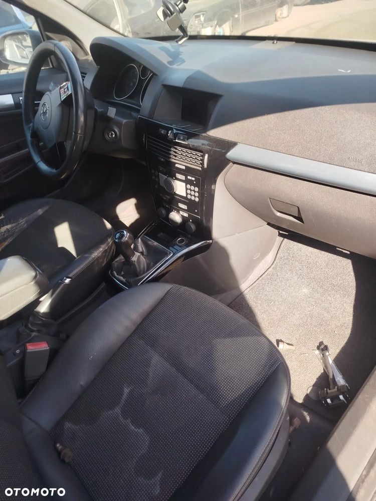 Opel Astra H na części. - 5