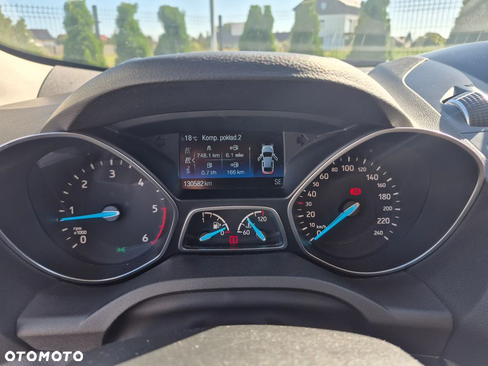 Ford Kuga - 30