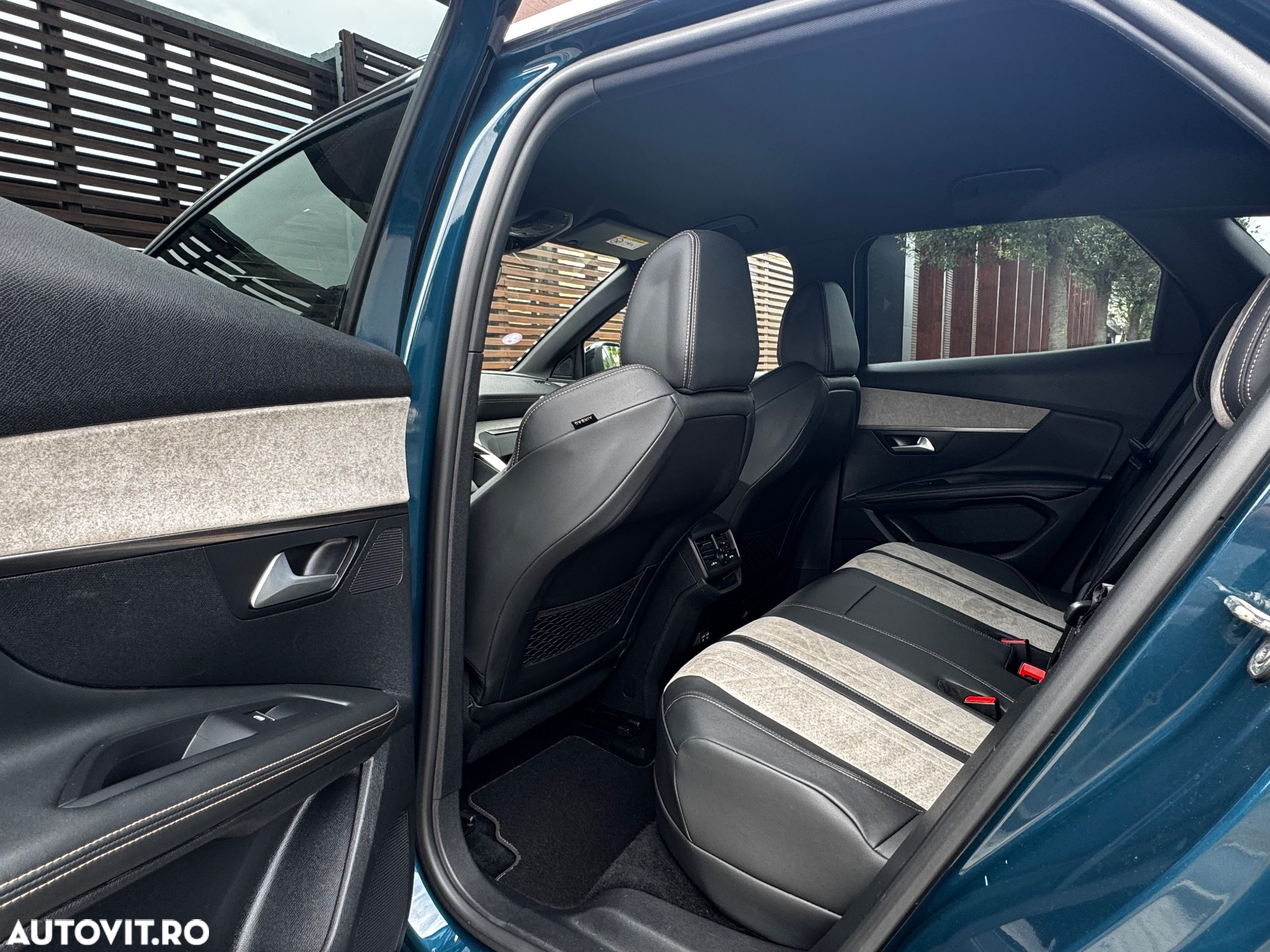 Peugeot 3008 PHEV EAT8 GT Pack - 17