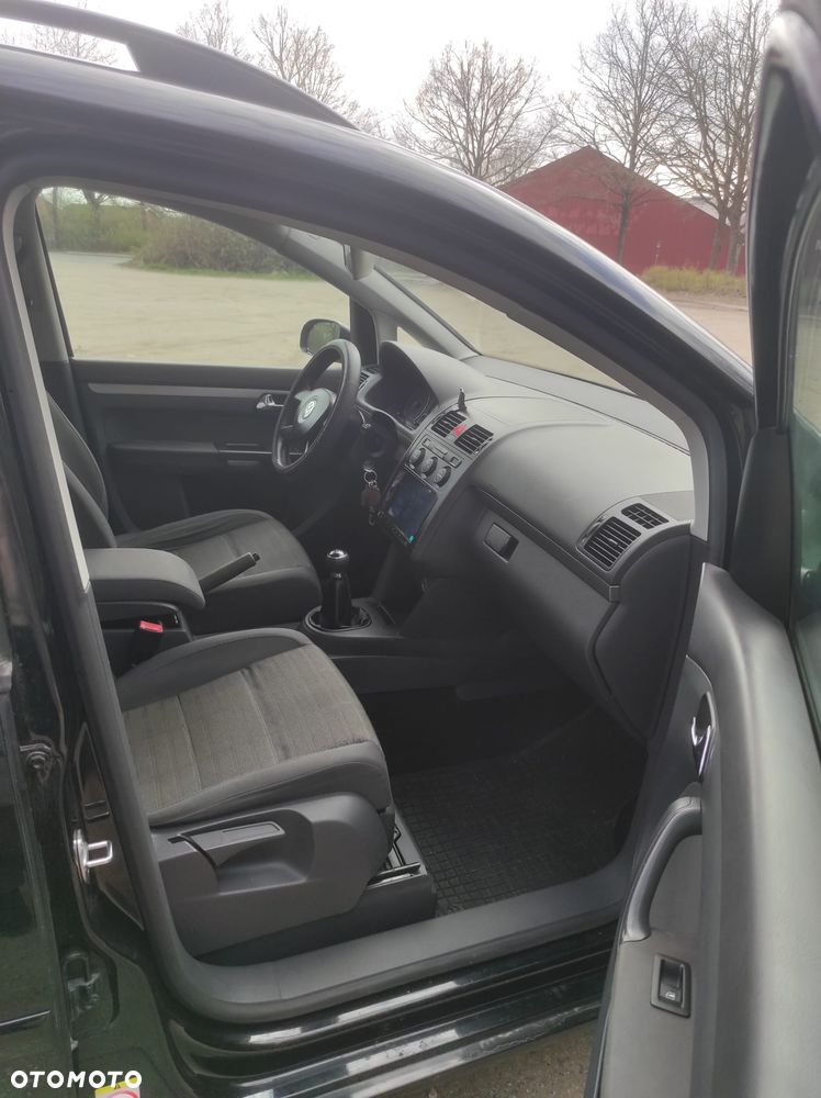 Volkswagen Touran 1.9 TDI Basis - 2