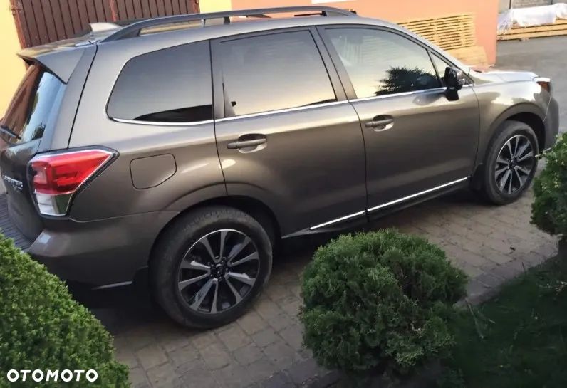 Subaru Forester 2.0 XT Platinum Lineartronic - 2