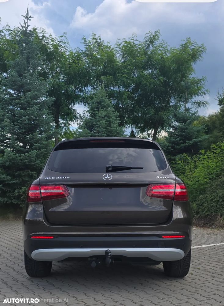 Mercedes-Benz GLC - 15