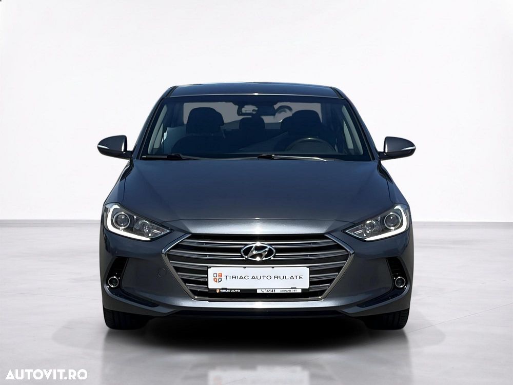 Hyundai Elantra 1.6 CRDI 7DCT Exclusive - 10