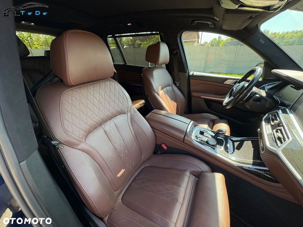 BMW X7 - 30