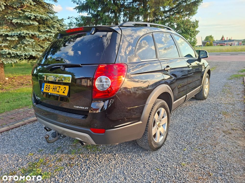 Chevrolet Captiva 2.4 4WD 7 Sitzer LT - 3