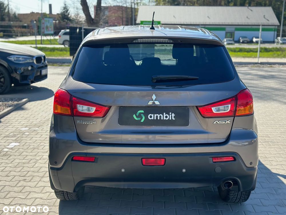 Mitsubishi ASX - 6