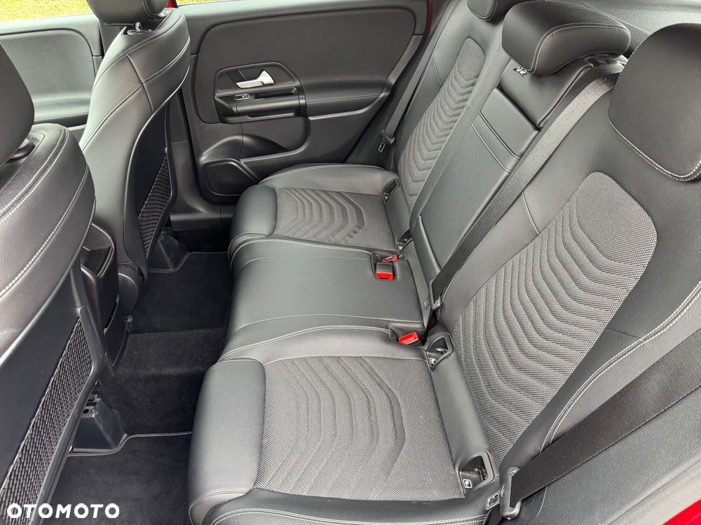 Mercedes-Benz Klasa B 180 d Progressive 7G-DCT - 19