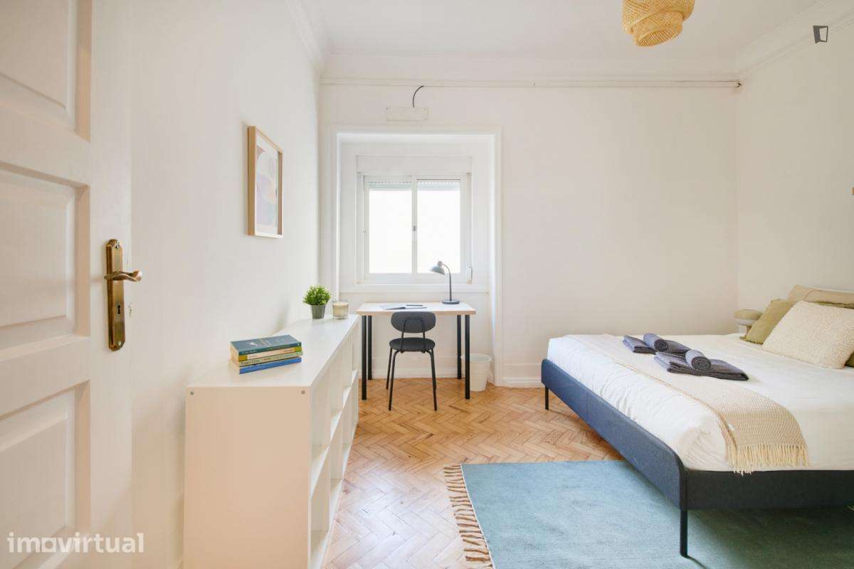 Quarto - localizado em Entrecampos Lisbon - Grande imagem: 2/49