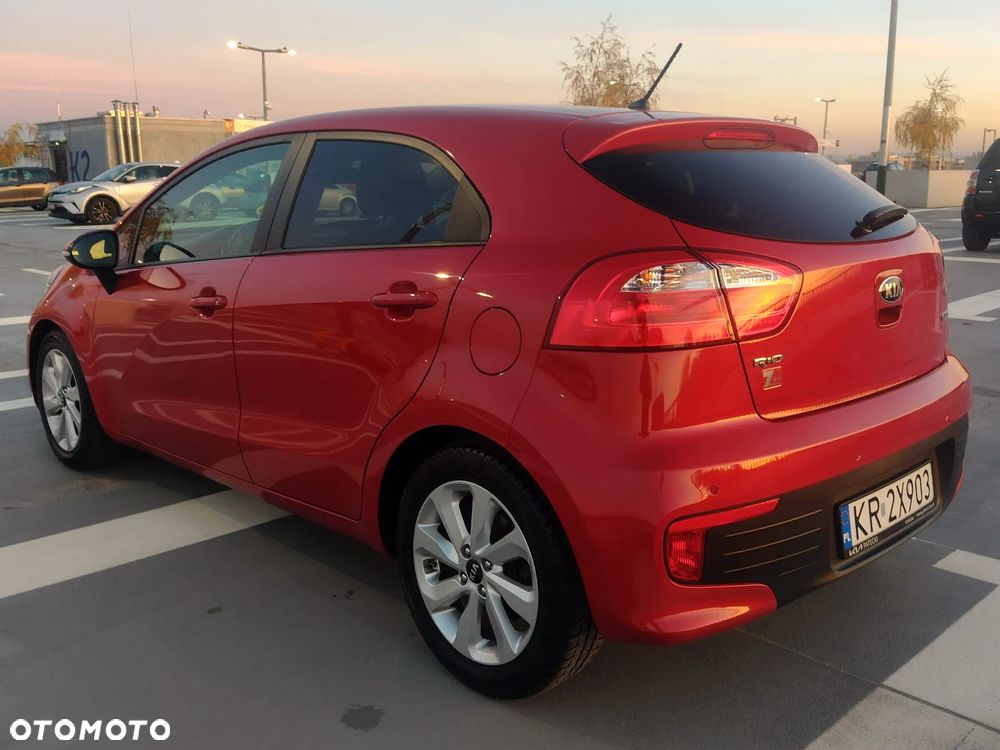 Kia Rio - 3